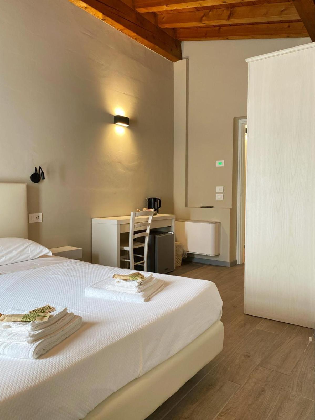 Agriturismo Cascina Carai Marone Kültér fotó