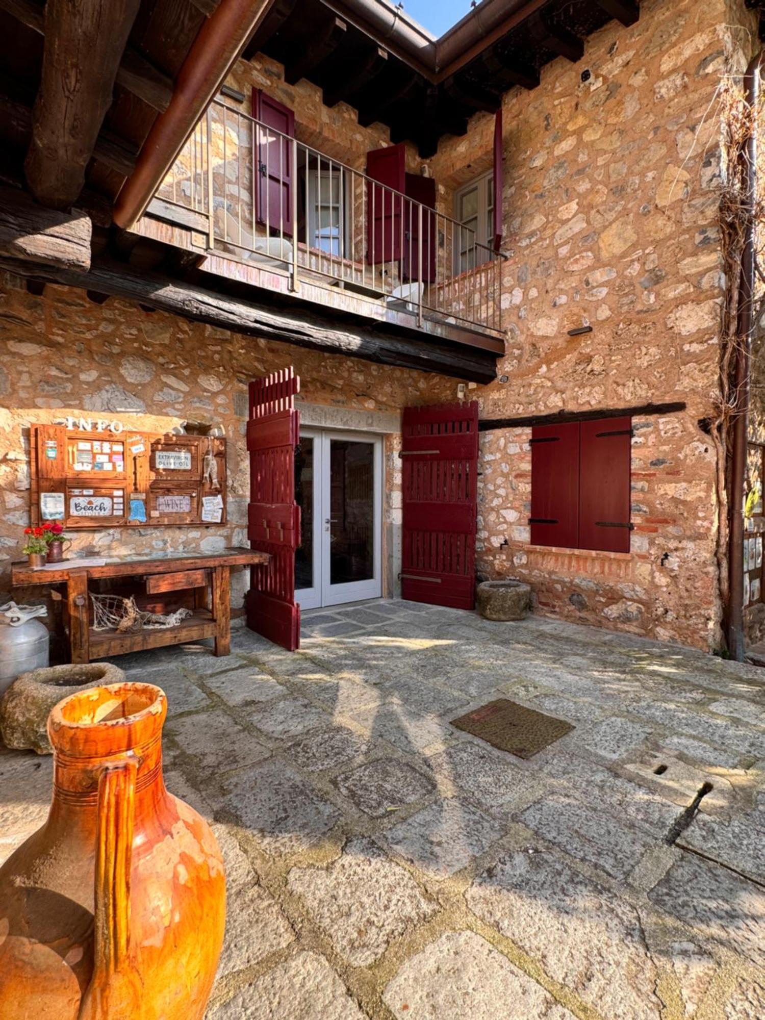 Agriturismo Cascina Carai Marone Kültér fotó